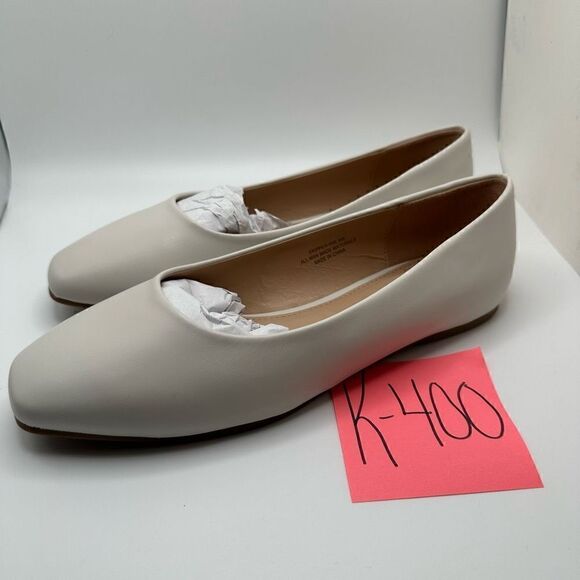 CUSHIONAIRE Women's Flat with +Memory Foam 8 WIDE IVORY - Picture 3 of 7